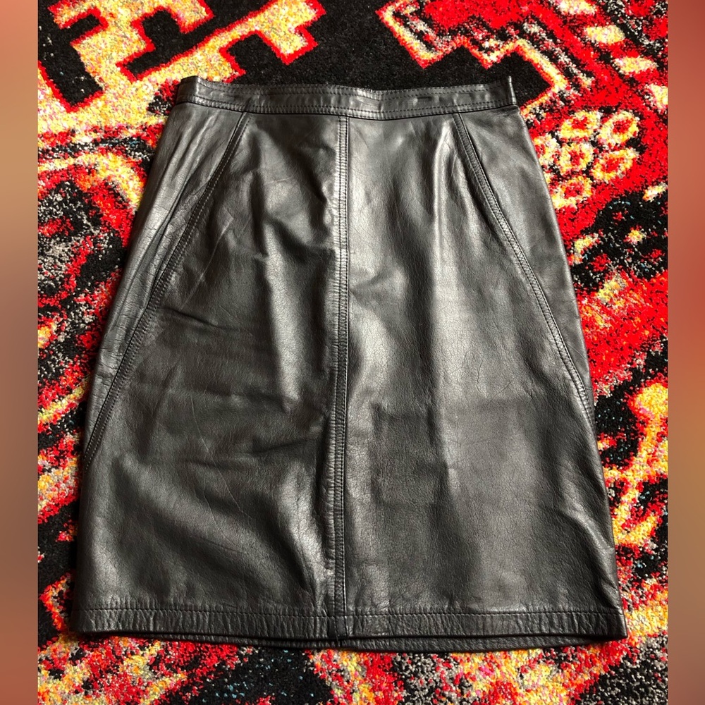 Vintage Tarazzia Design Group Black Genuine Leather A-line Skirt Beautiful!